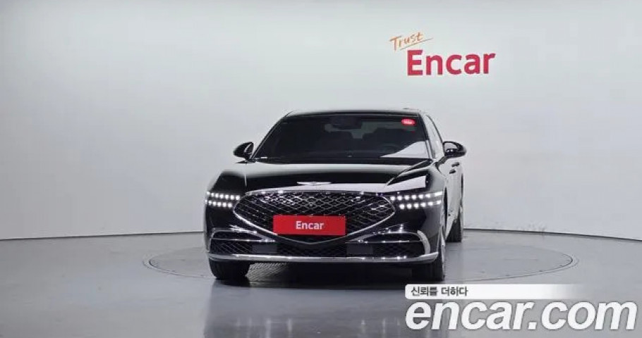 Genesis G90 