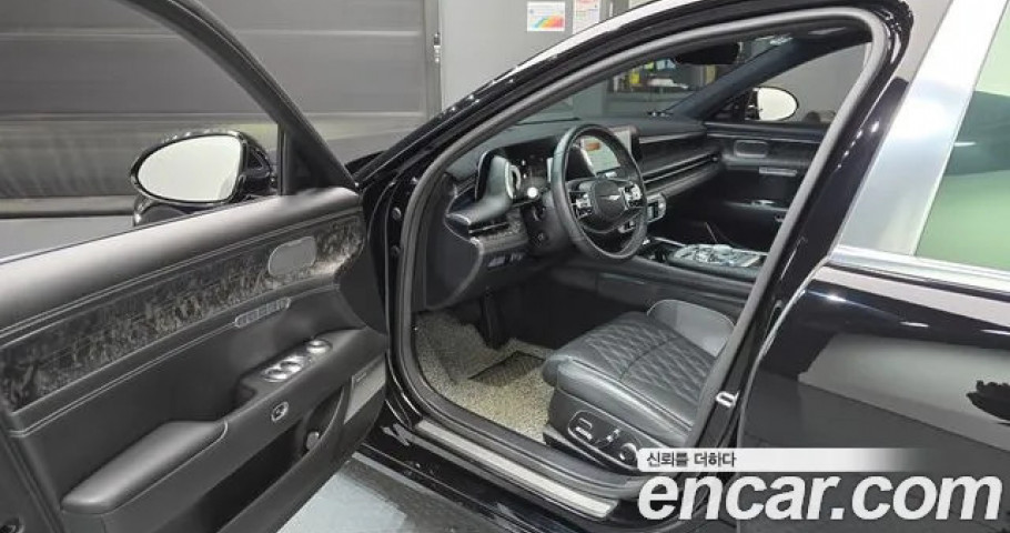 Genesis G90 