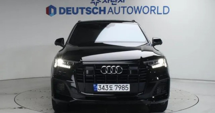 Audi Q7 