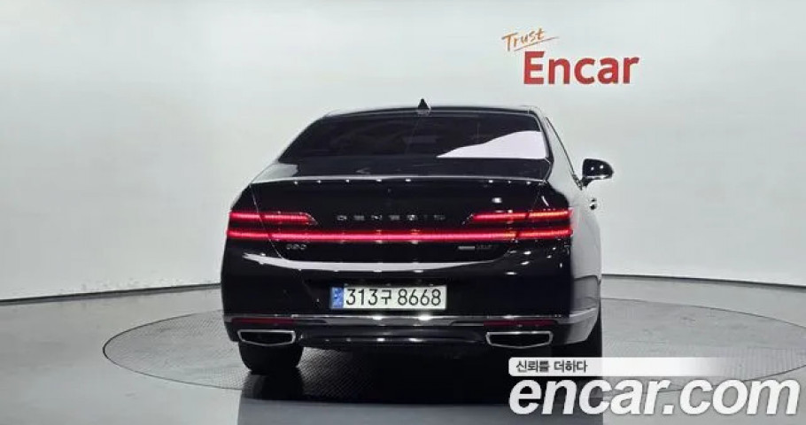 Genesis G90 