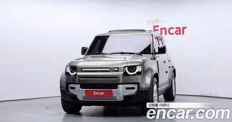 Land Rover Defender 