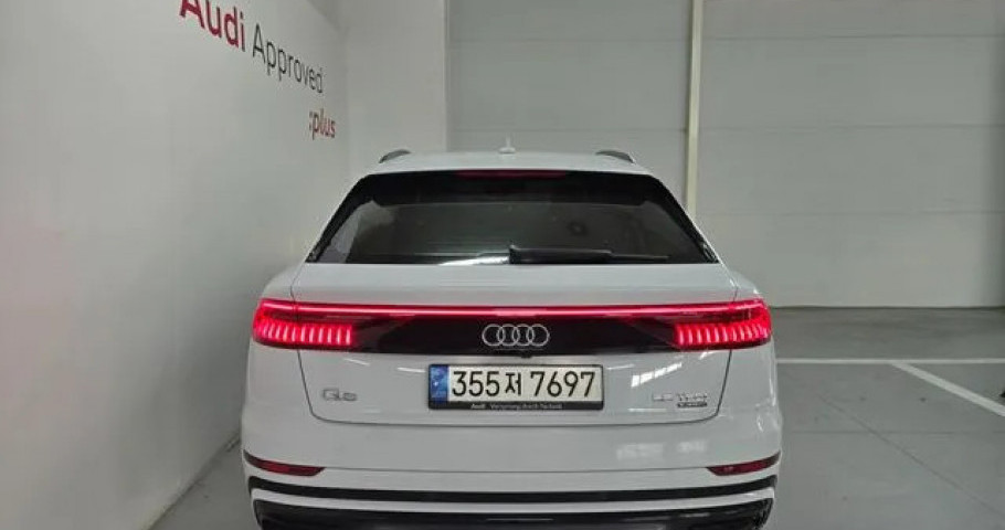 Audi Q8 