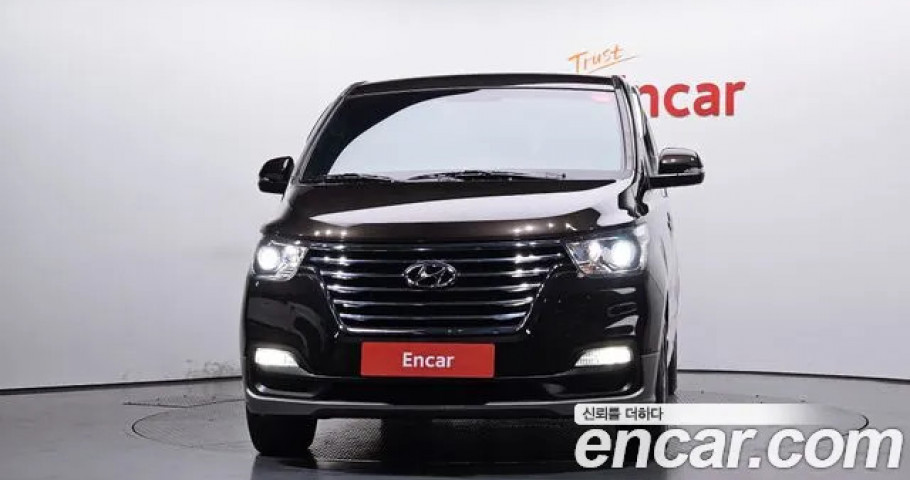 Hyundai Starex 