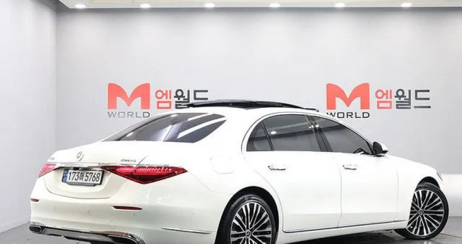 Mercedes-Benz S-Class 