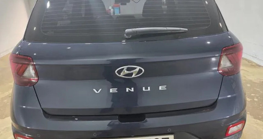 Hyundai Venue 