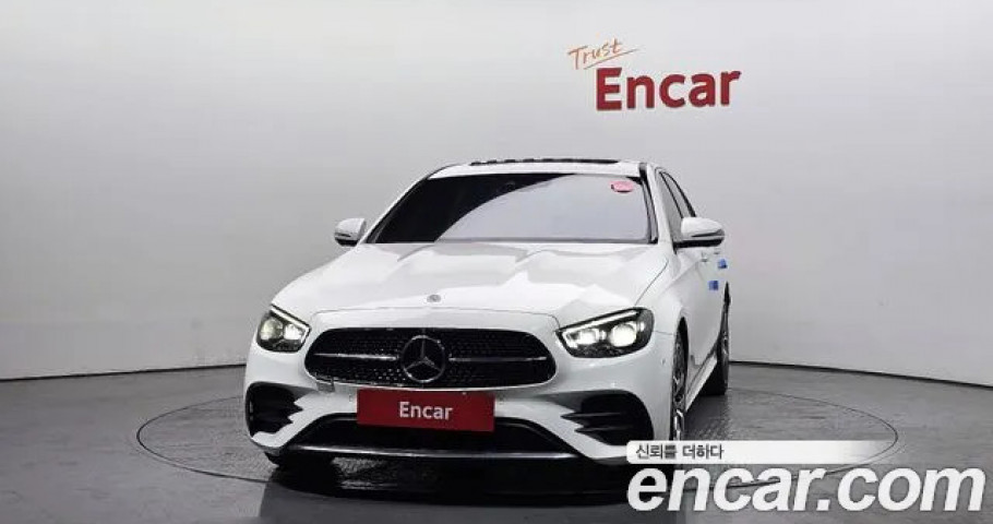 Mercedes-Benz E-Class 