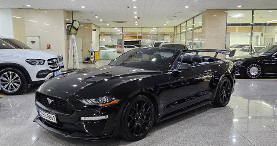 Ford Mustang 
