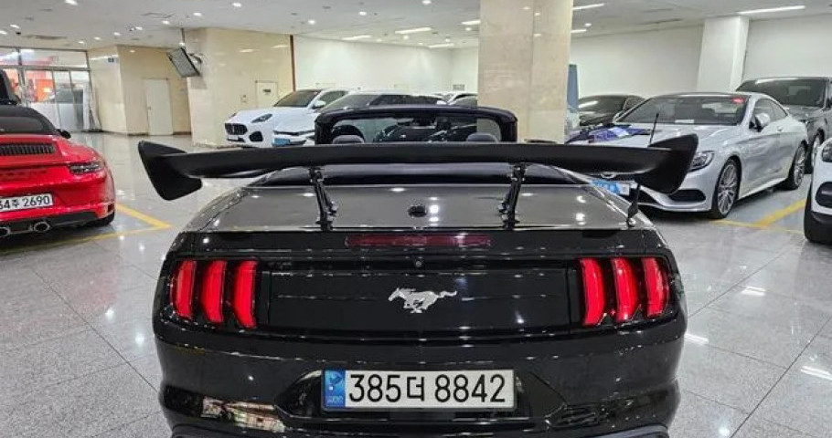 Ford Mustang 