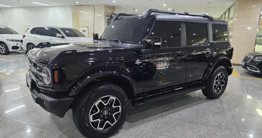 Ford Bronco 