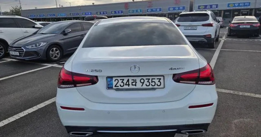 Mercedes-Benz A-Class 