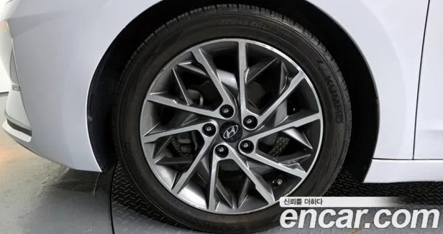 Hyundai Avante 