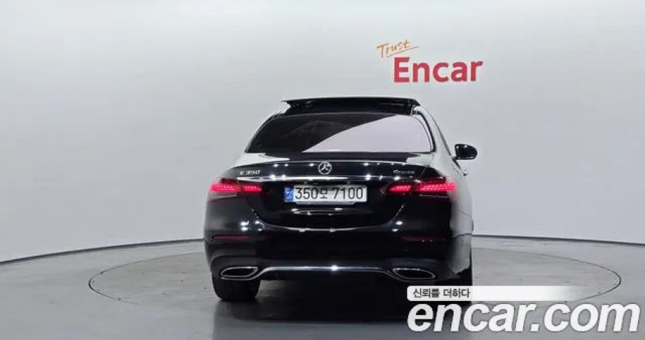 Mercedes-Benz E-Class 