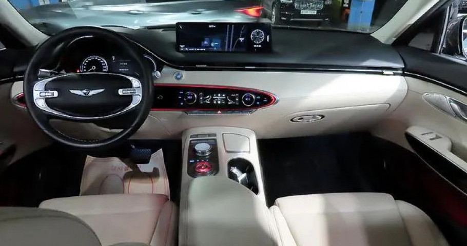 Genesis Gv70 