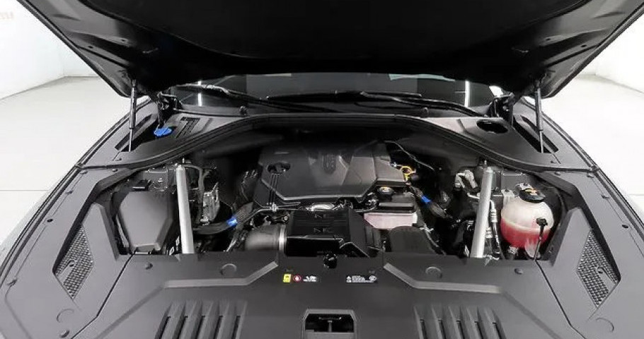 Genesis Gv70 