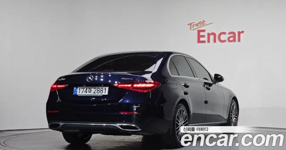 Mercedes-Benz C-Class 