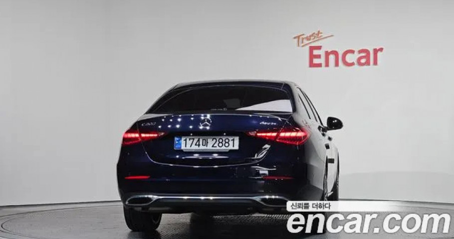 Mercedes-Benz C-Class 