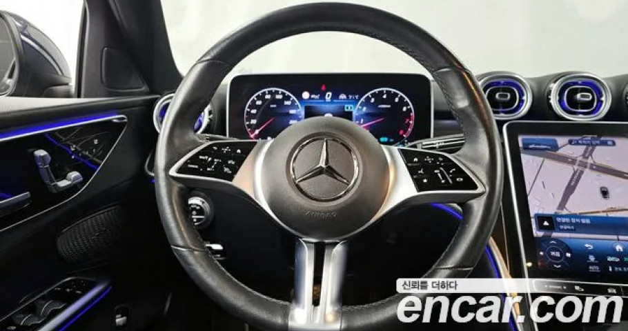 Mercedes-Benz C-Class 