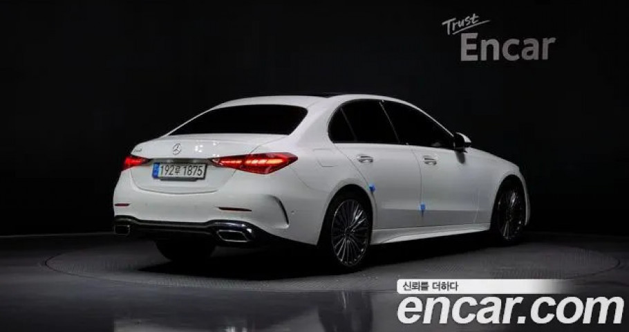 Mercedes-Benz C-Class 