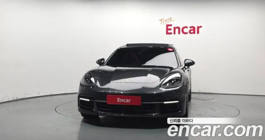 Porsche Panamera 