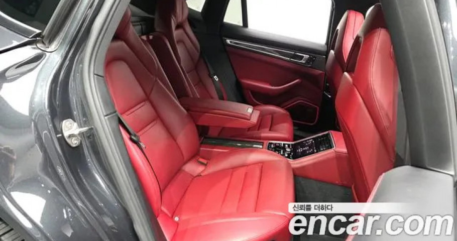 Porsche Panamera 