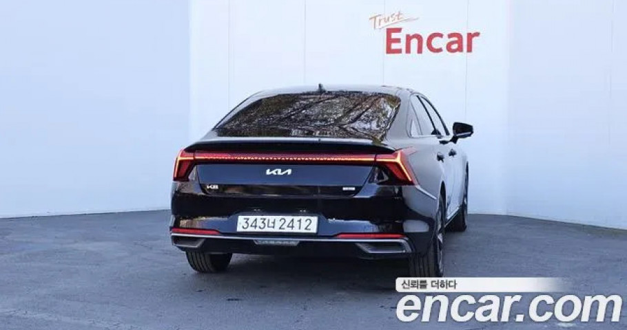 Kia K8 