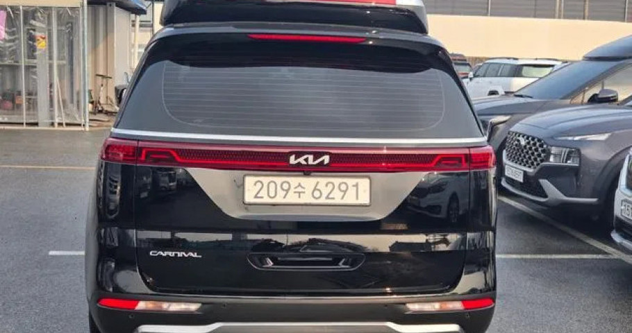 Kia Carnival 