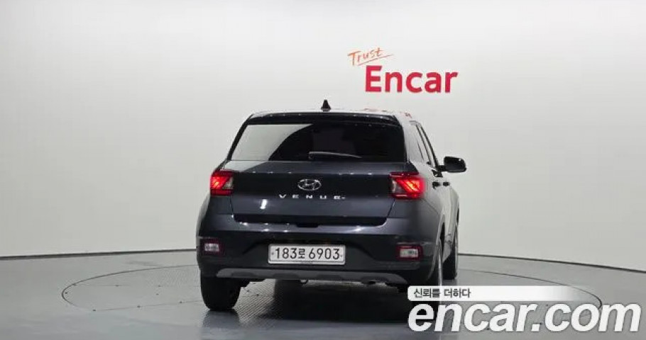 Hyundai Venue 