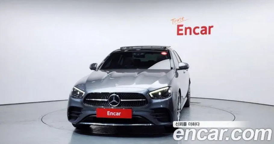 Mercedes-Benz E-Class 