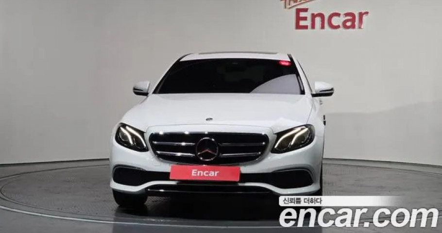 Mercedes-Benz E-Class 