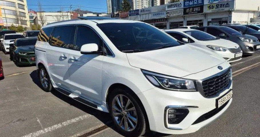 Kia Carnival 