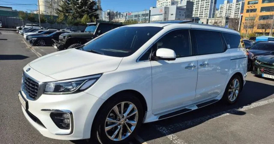 Kia Carnival 