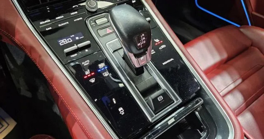 Porsche Panamera 