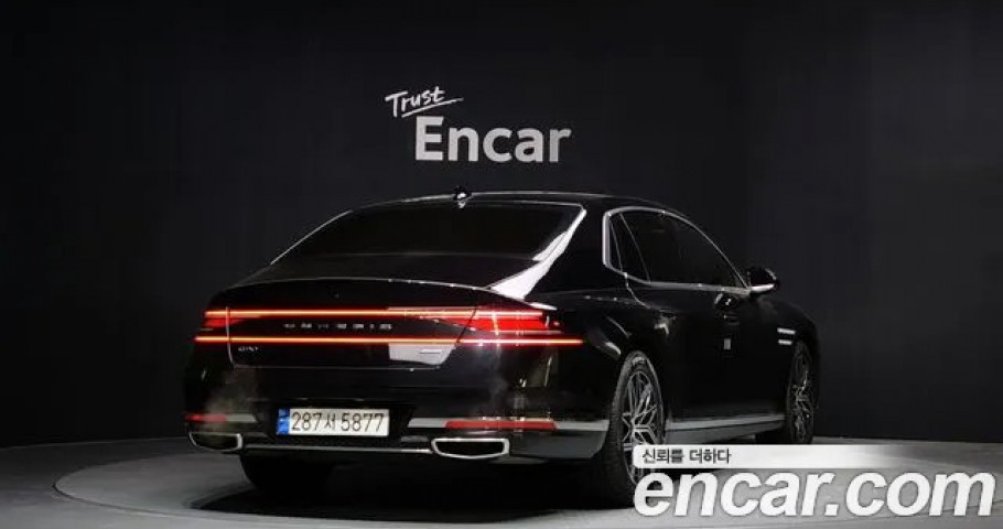 Genesis G90 