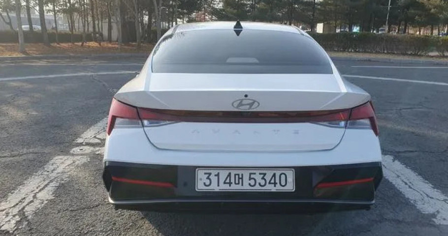 Hyundai Avante 