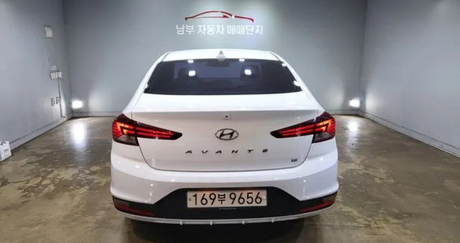 Hyundai Avante 