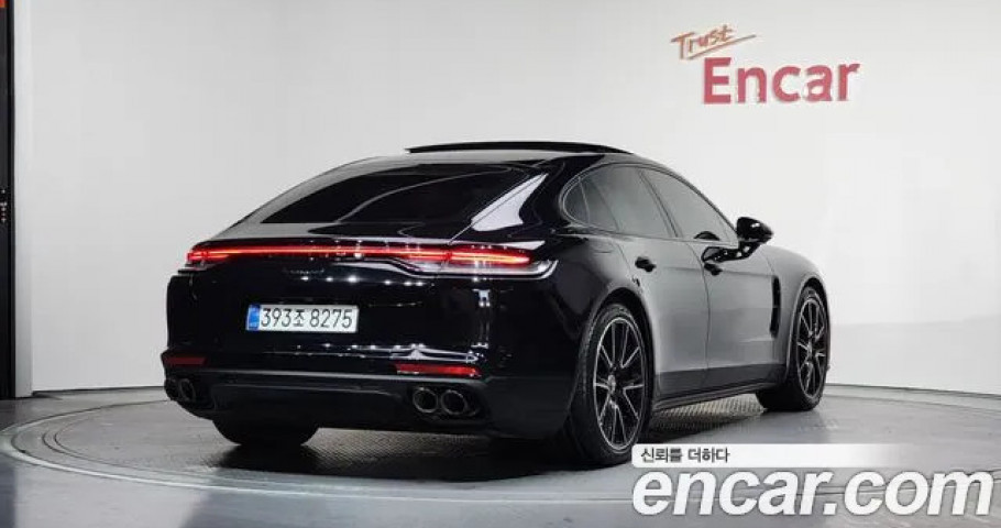 Porsche Panamera 
