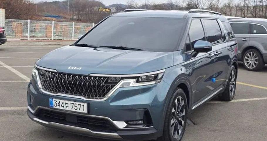 Kia Carnival 