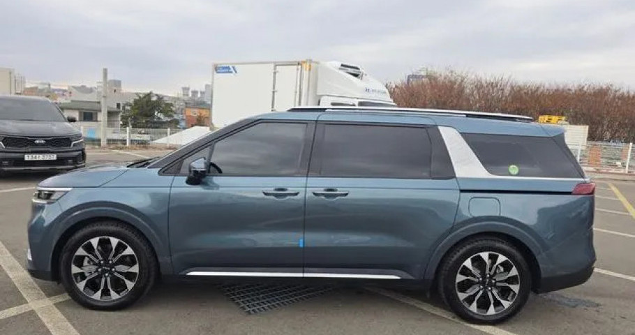 Kia Carnival 