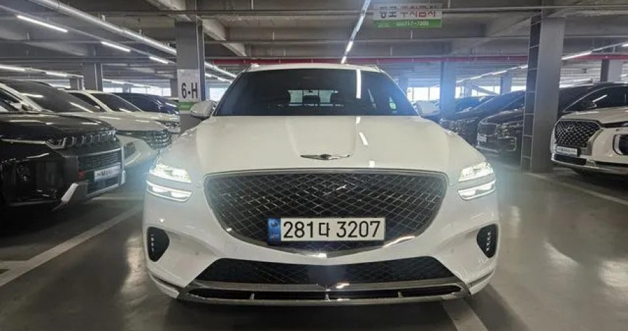 Genesis Gv70 