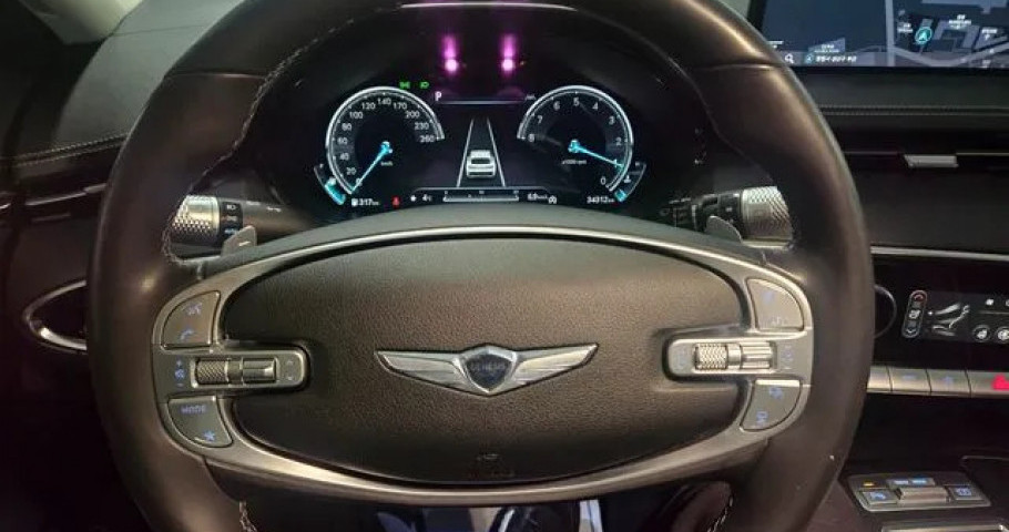 Genesis Gv70 