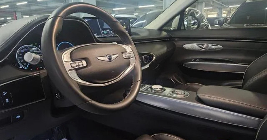 Genesis Gv70 