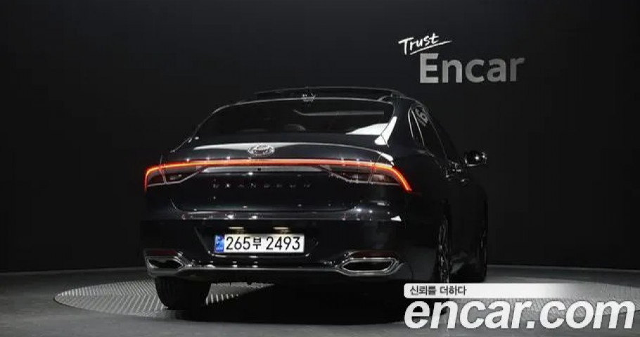 Hyundai Grandeur 