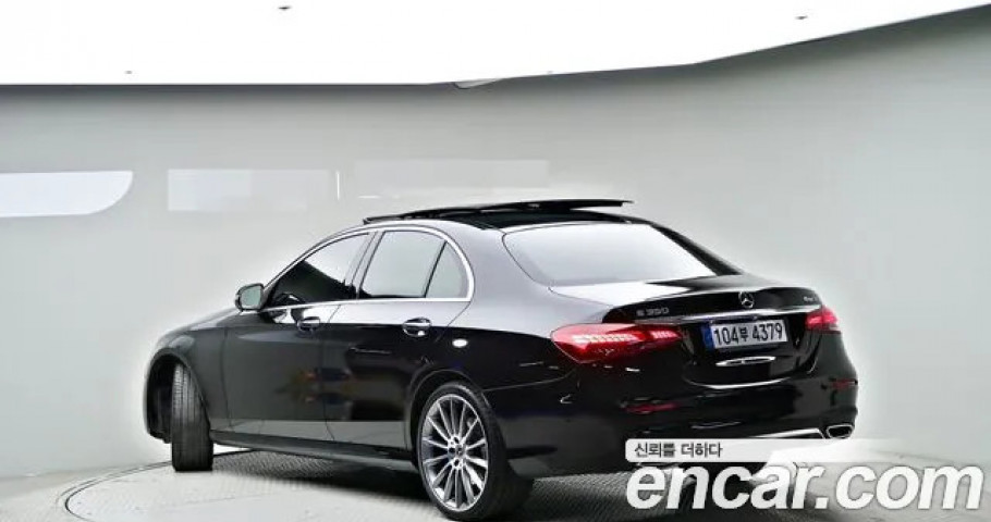 Mercedes-Benz E-Class 