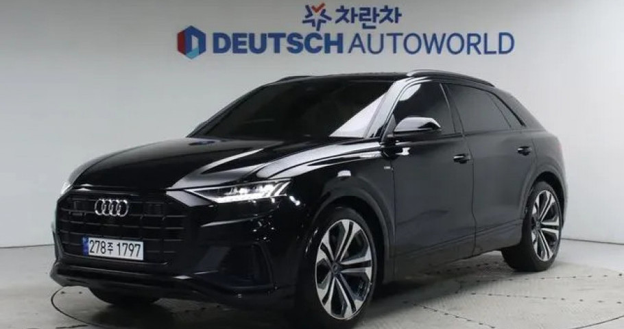 Audi Q8 