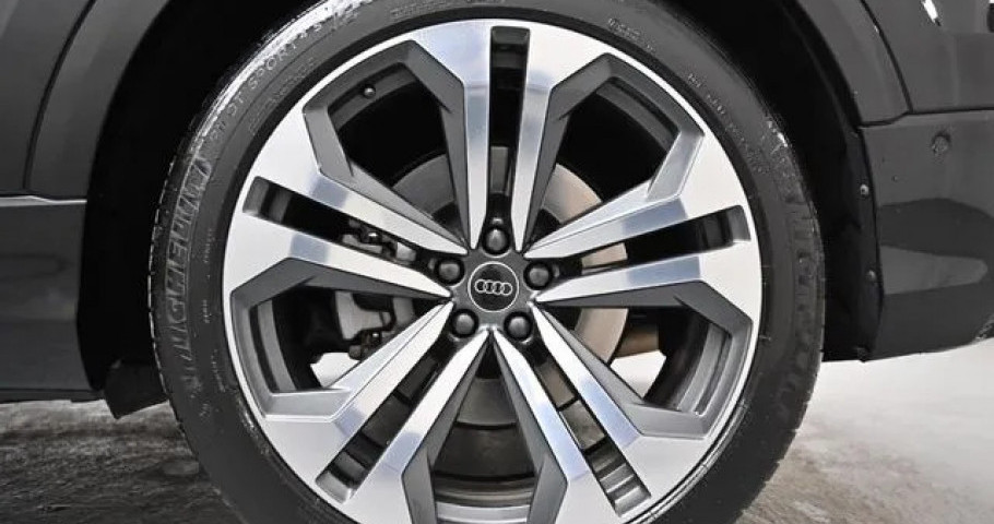 Audi Q8 