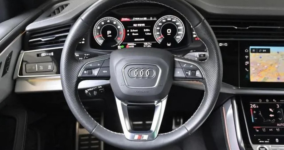 Audi Q8 