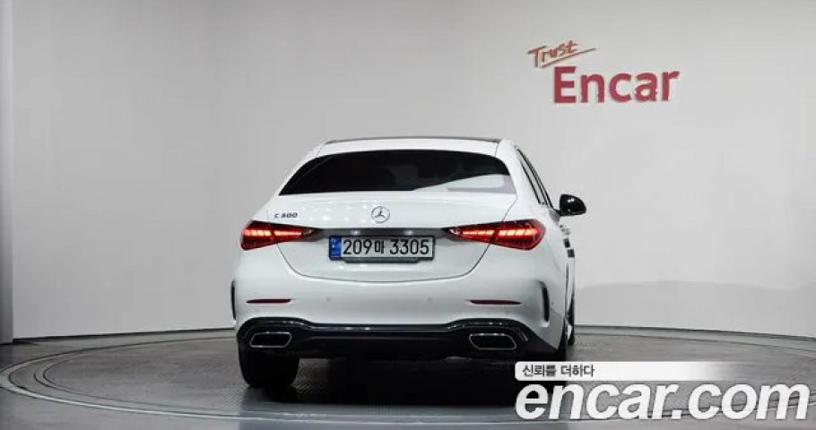 Mercedes-Benz C-Class 