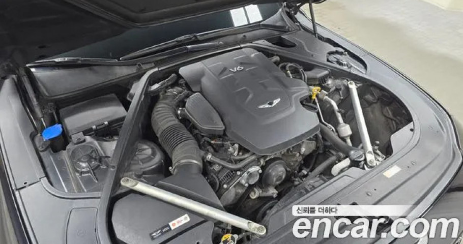 Genesis G90 