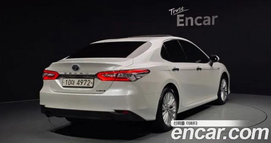 Toyota Camry 