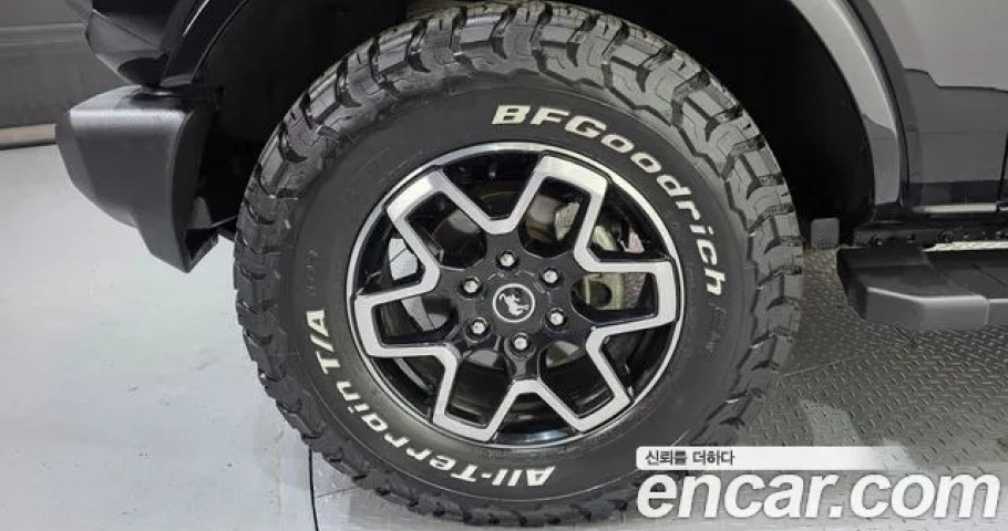 Ford Bronco 